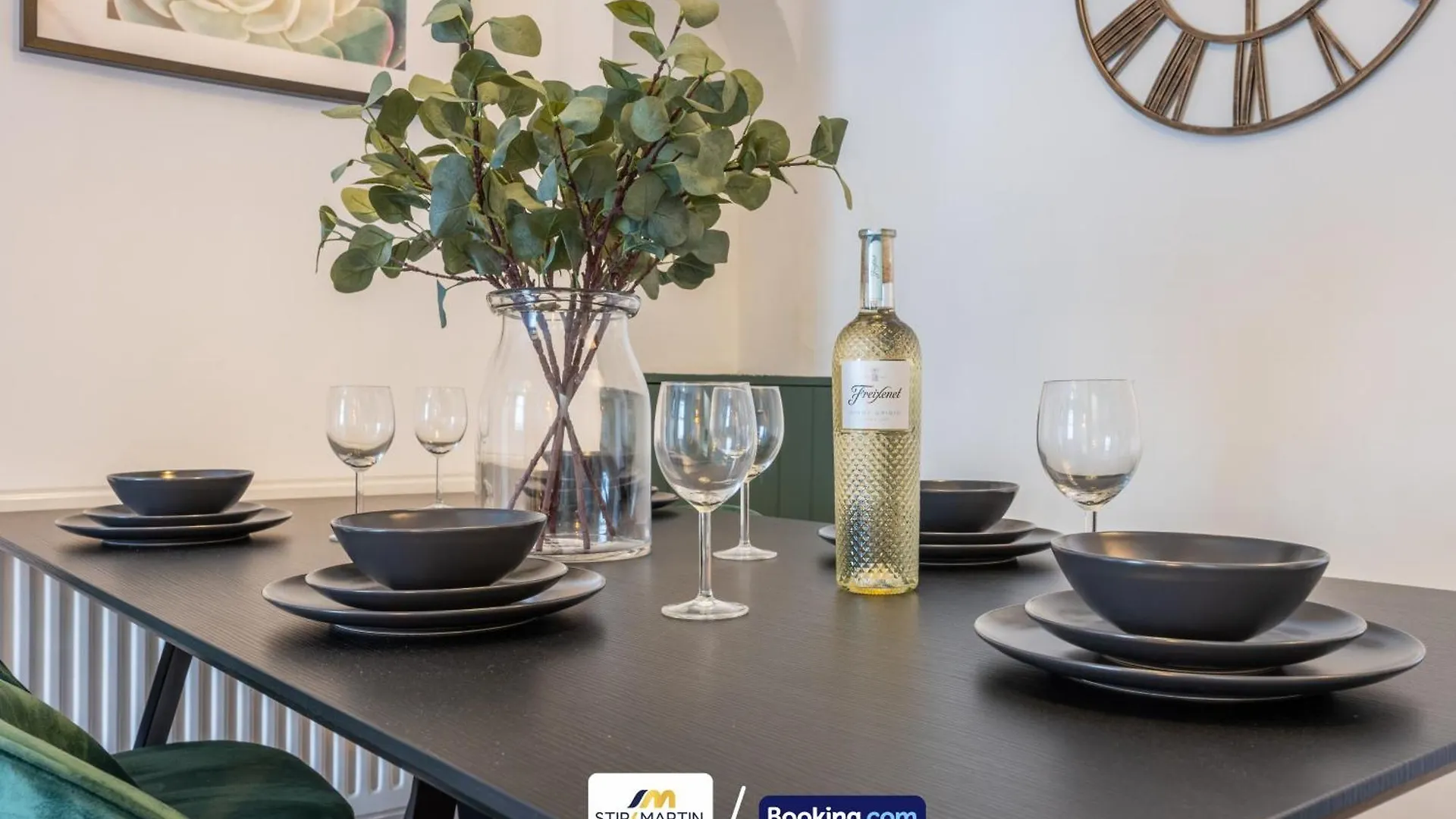 Stylish 2 Bedroom Townhouse By Stirkmartin Stays Short Lets & Serviced Accommodation Cardiff With Free Parking & Sleeps5 0*,